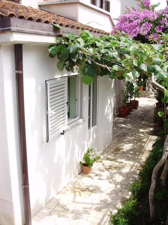 Apartments Mara Mali Lošinj Zimmer foto
